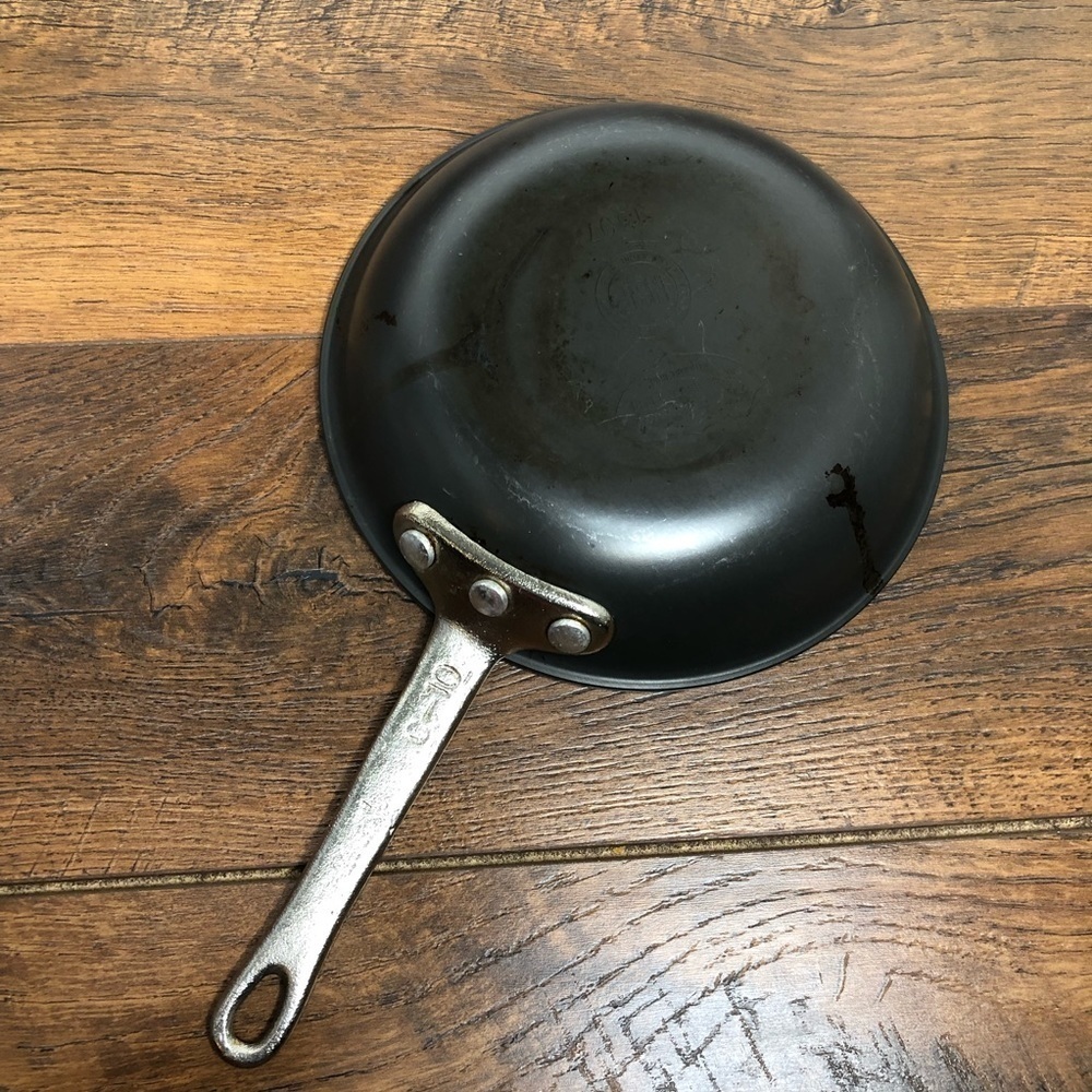 Vintage Commercial Aluminum 1307 Saute Omelet 7 1/2" Skillet - Picture 4 of 6